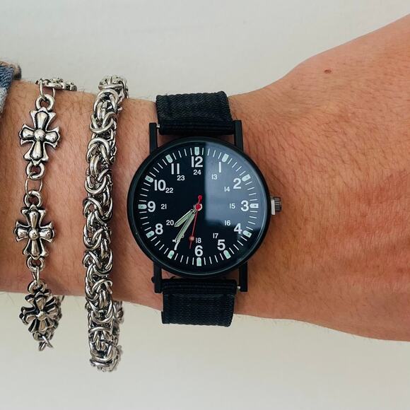 Black Analog Watch Unisex Minimalist Streetwear Style Quartz New - Picture 5 of 11